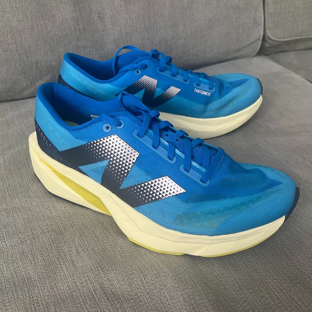 Mens New Balance Fuelcell Rebel v4 Spice Blue Size 11